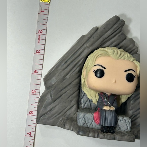 Game of Thrones x Funko POP #63 - Daenerys Targaryen on Dragonstone Throne - Picture 2 of 5